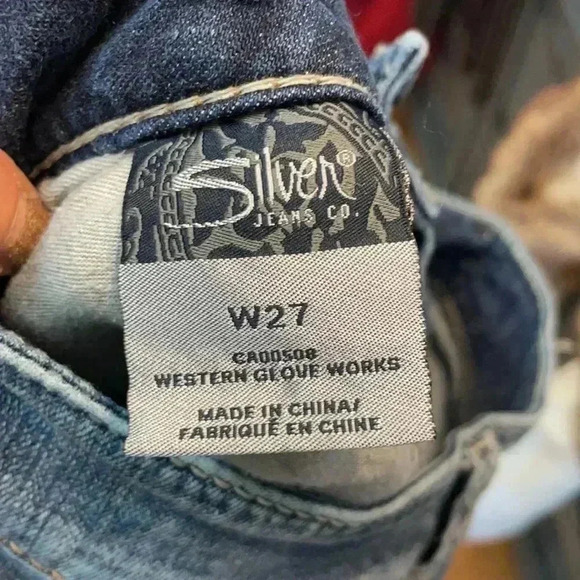 SILVER Suki Women’s Slim Boot Cut Jeans - Picture 8 of 8